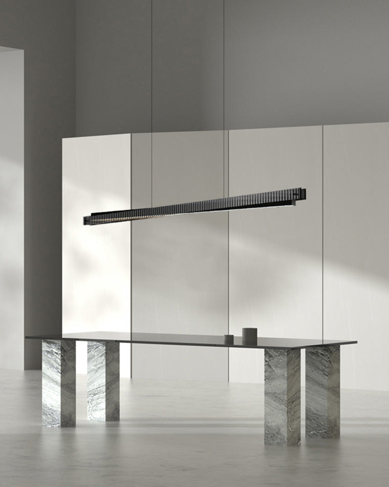 Lámpara colgante lineal WOMO de cristal estriado negro - WM2310