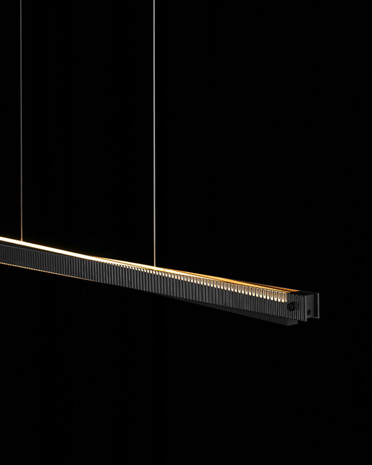 Lámpara colgante lineal WOMO de cristal estriado negro - WM2310