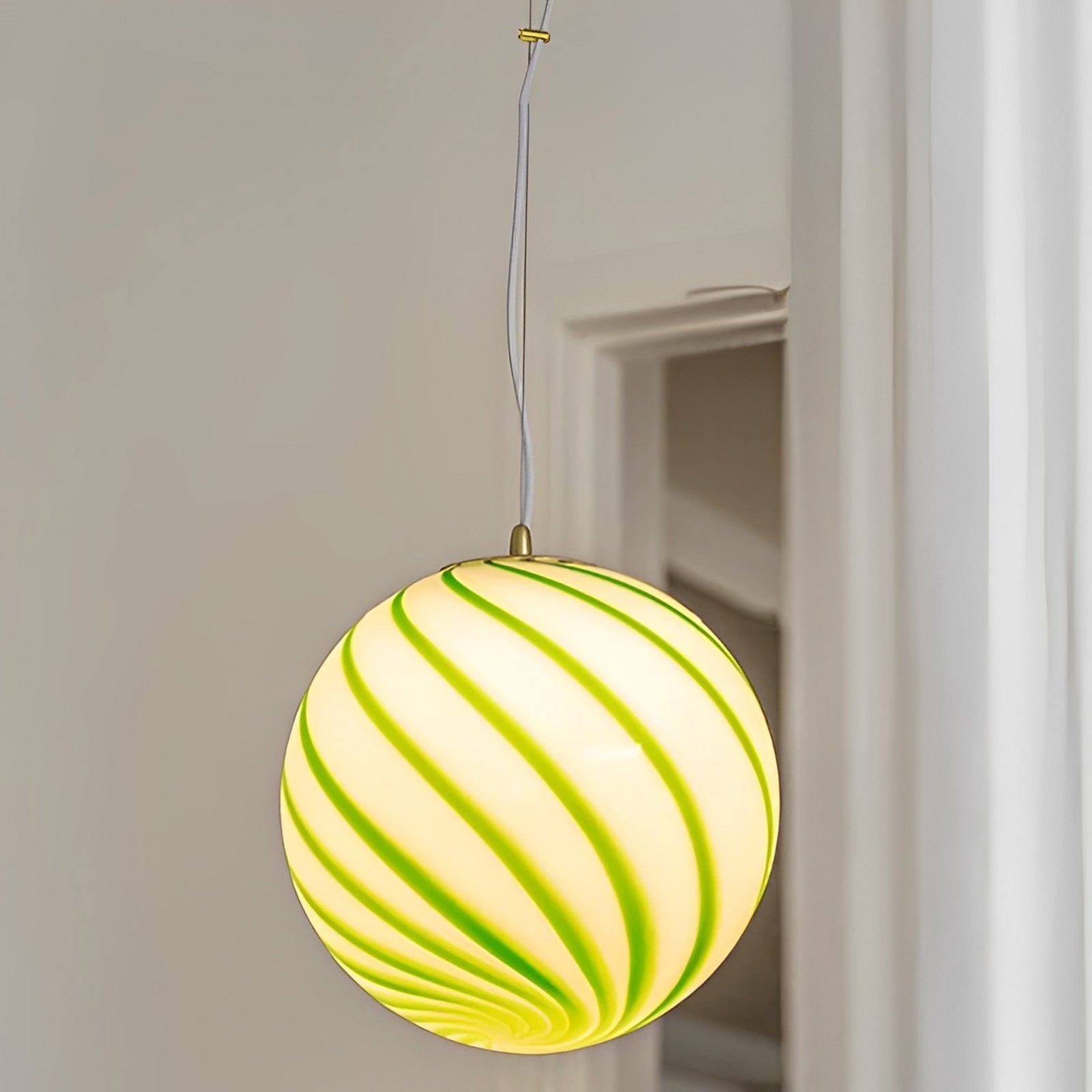 Lámpara colgante WOMO con globo de cristal en espiral - WM2613