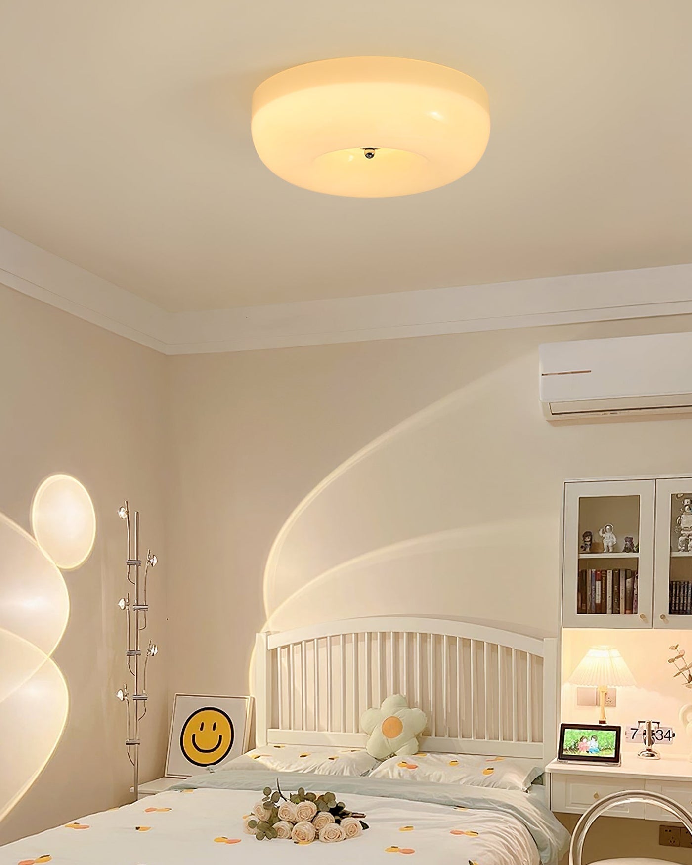 WOMO Round Milky Glass Ceiling Light - WM1134