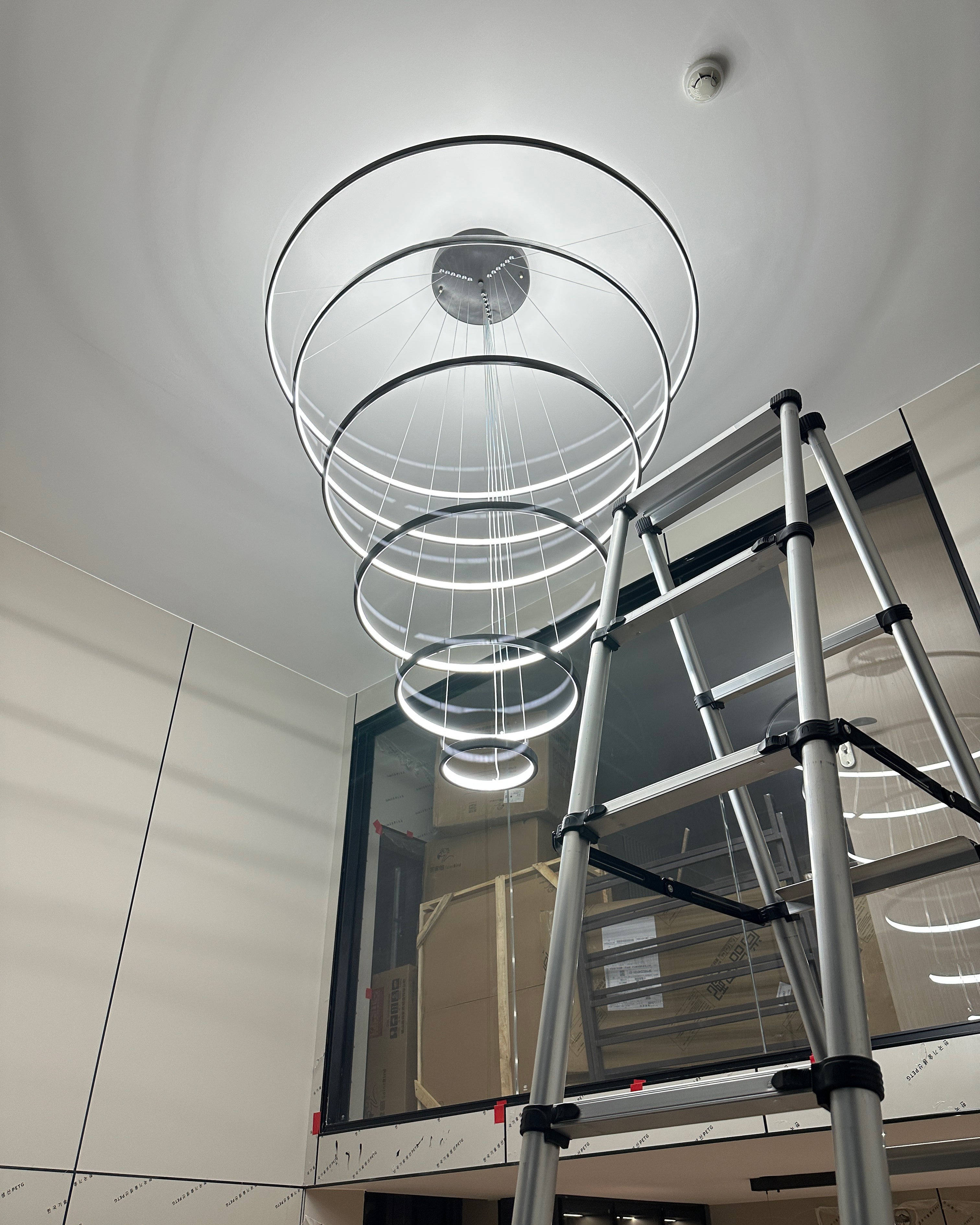Lámpara de araña LED circular escalonada WOMO negra - WM2652