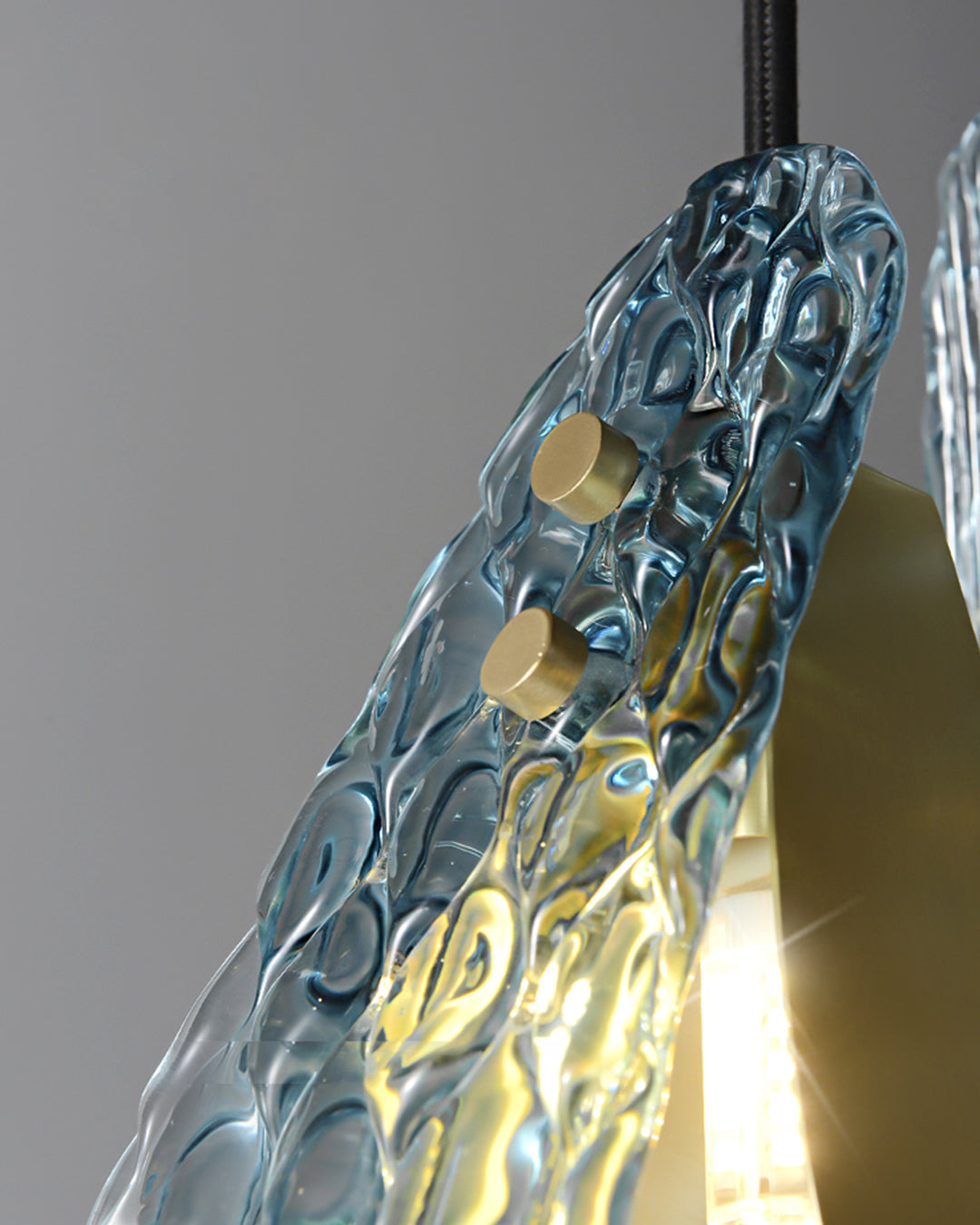 WOMO Peacock Blue Artistic Glass Pendant Lamp - WM2213a