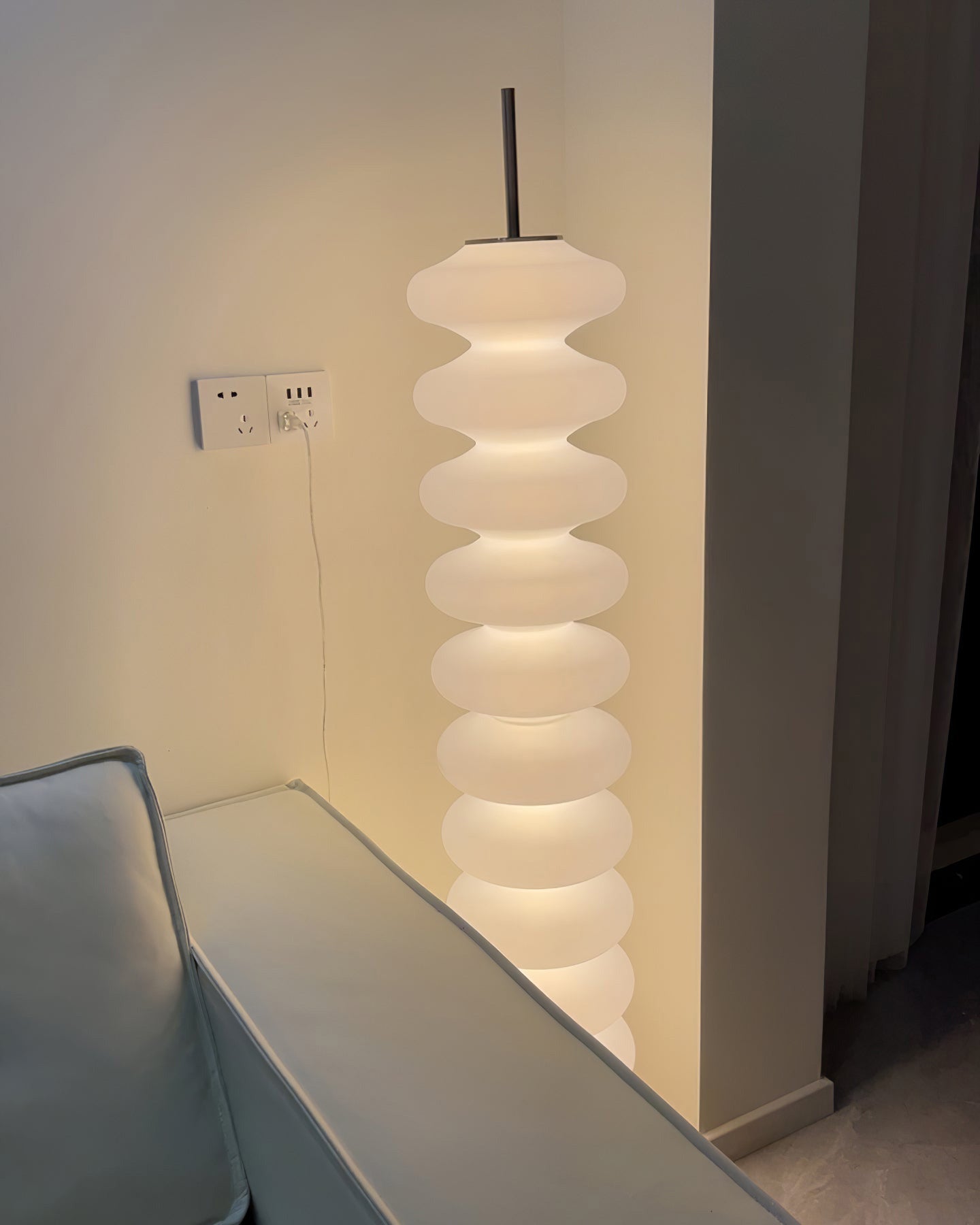 WOMO Stacked Crystal Ball Floor Lamp - WM7127