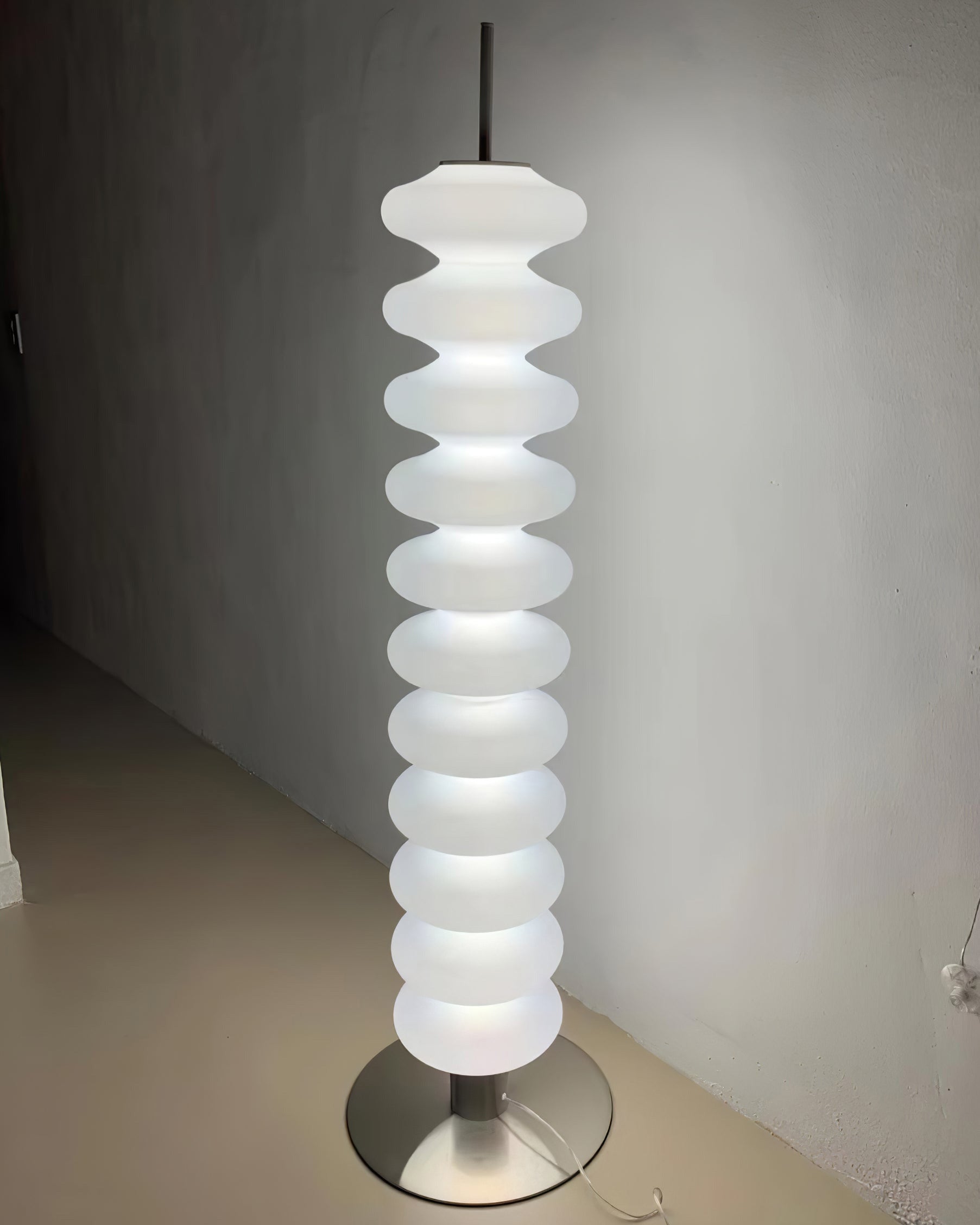 WOMO Stacked Crystal Ball Floor Lamp - WM7127
