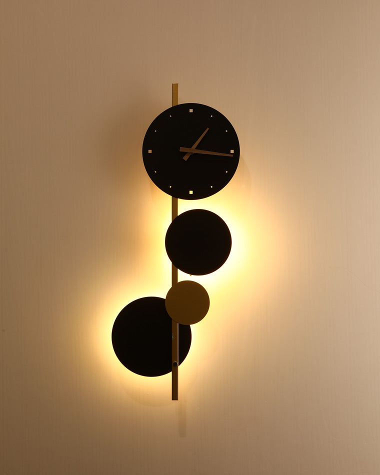 Reloj de pared escultural WOMO con luz LED-WM6087