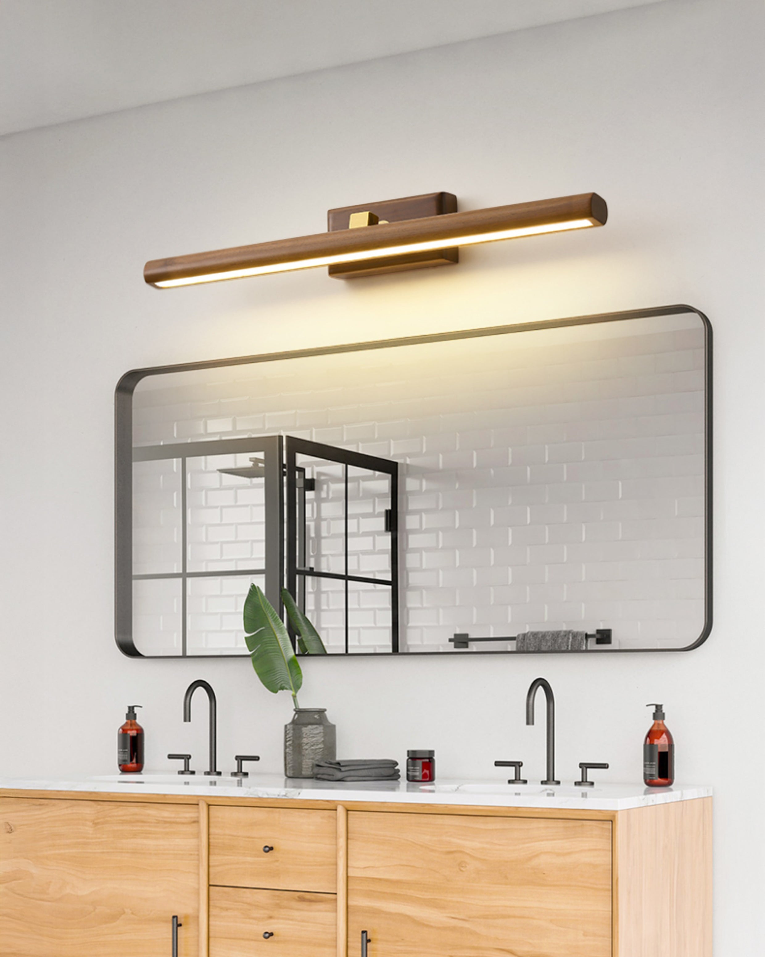 Aplique de pared lineal ajustable WOMO de nogal - WM6127