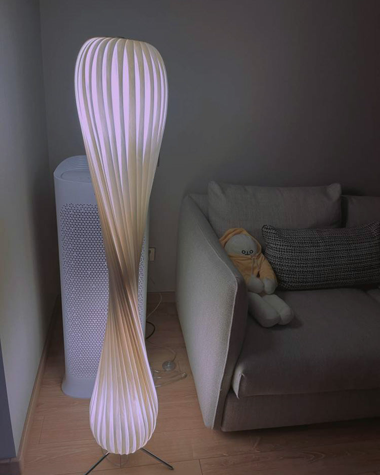 WOMO Lámpara de pie de madera Twisted Tower - WM7044
