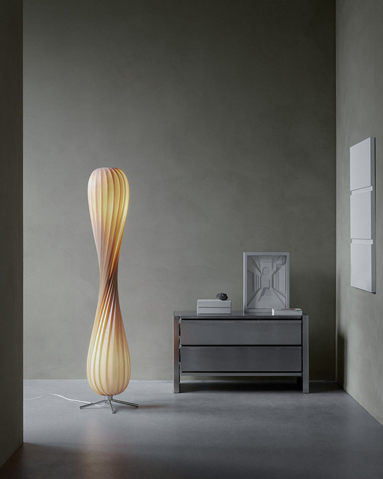 WOMO Lámpara de pie de madera Twisted Tower - WM7044