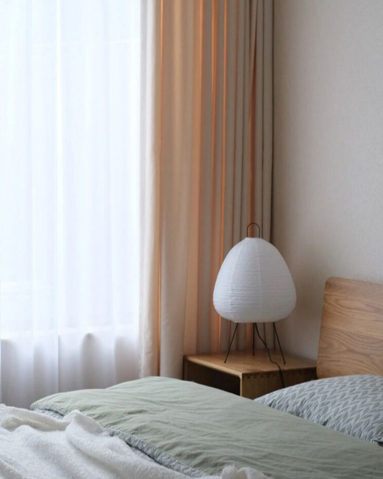 Lámpara de mesa tipo farol de papel con trípode japonés WOMO-WM8023