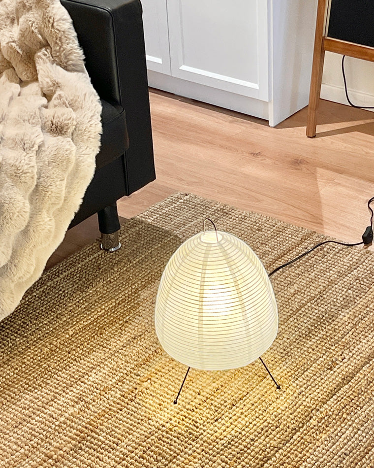 Lámpara de mesa tipo farol de papel con trípode japonés WOMO-WM8023