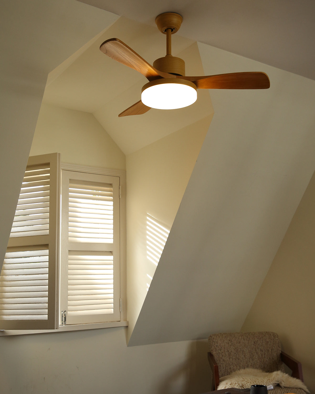 WOMO Ventiladores de techo con luz Reversible Escandinavo - WM5002